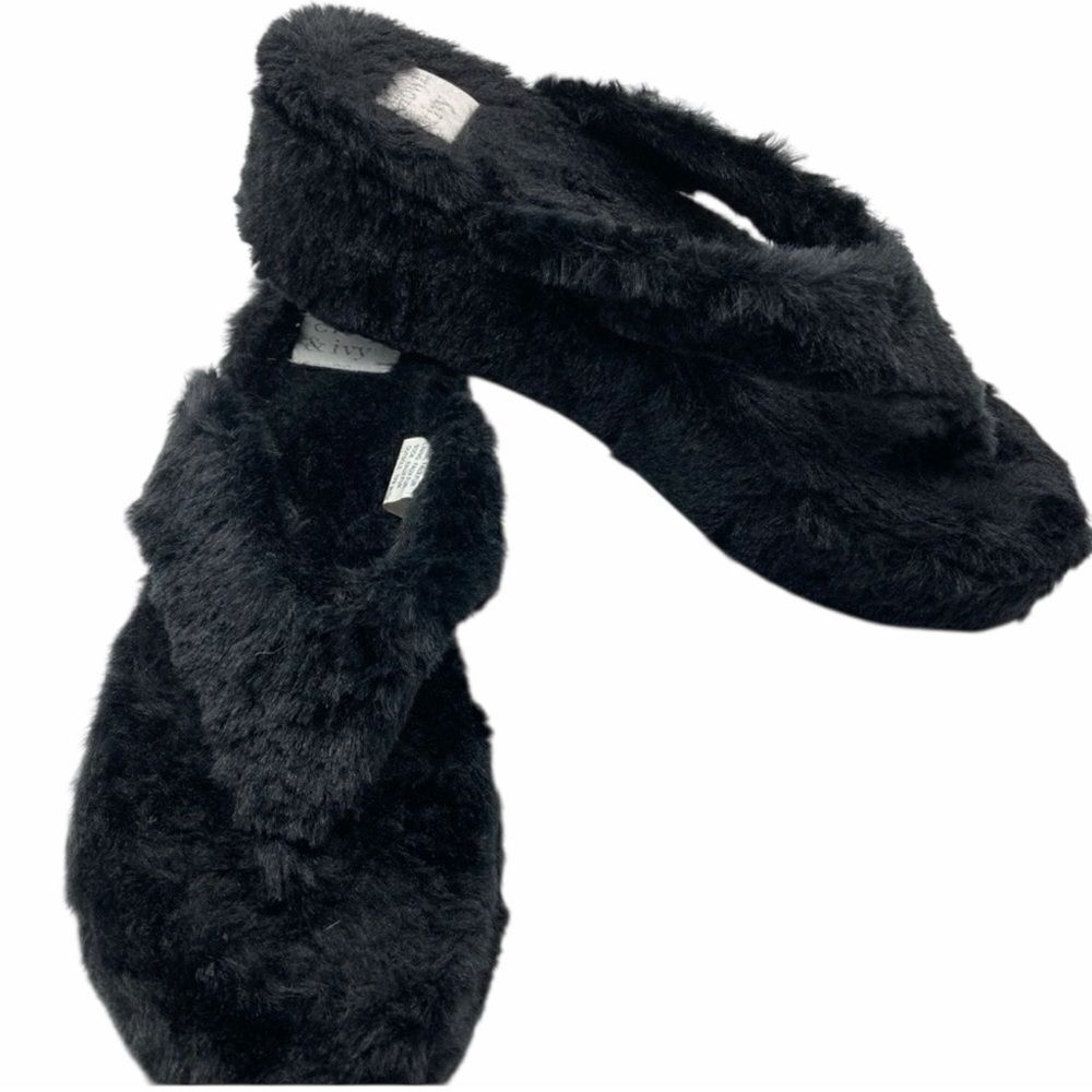 Crow & Ivy Platform Wedge Women’s Slippers Size 9M Like New